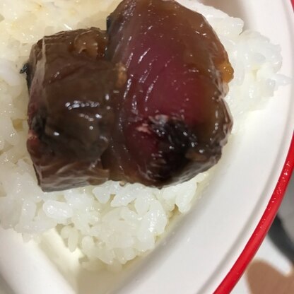 ご飯に乗せて食べました！胡麻油でいつもと違ったカツオ漬けが食べれて感激しました！レシピありがとうございました(^^)